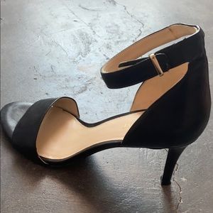 Nine West strappy heels black sz 9